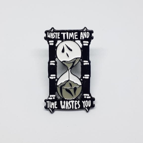 Jewelry - Hourglass enamel pin sandglass sand timer